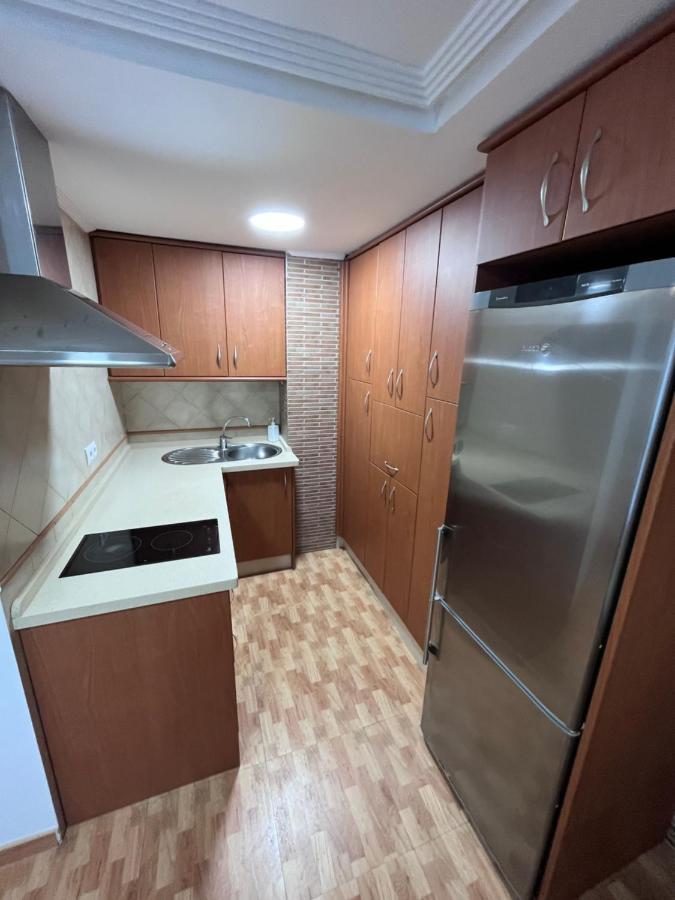 Gatu Villa Elvira Junto Al Hospital Y Playa 2 Dormit Y 2 Banos, Preferente Mayores De 25 Anos Y Familias Cadiz Bagian luar foto